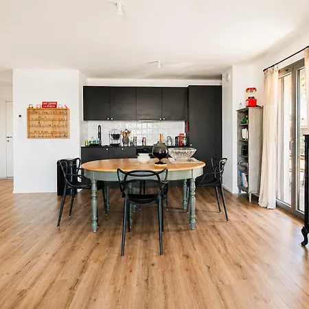 2 Bedroom Sun & Terrace With Sea View *
