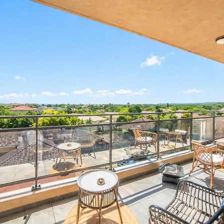 Apartment 2 Bedroom Sun & Terrace With Sea View *