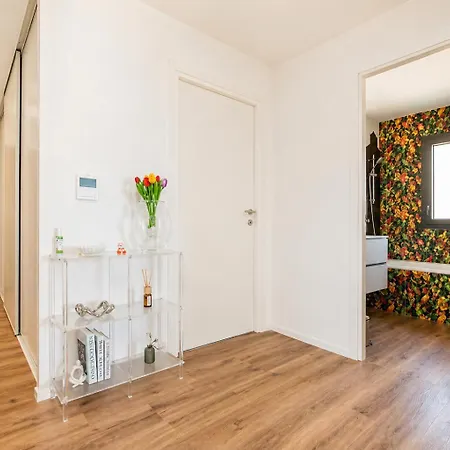 아파트 2 Bedroom Sun & Terrace With Sea View *